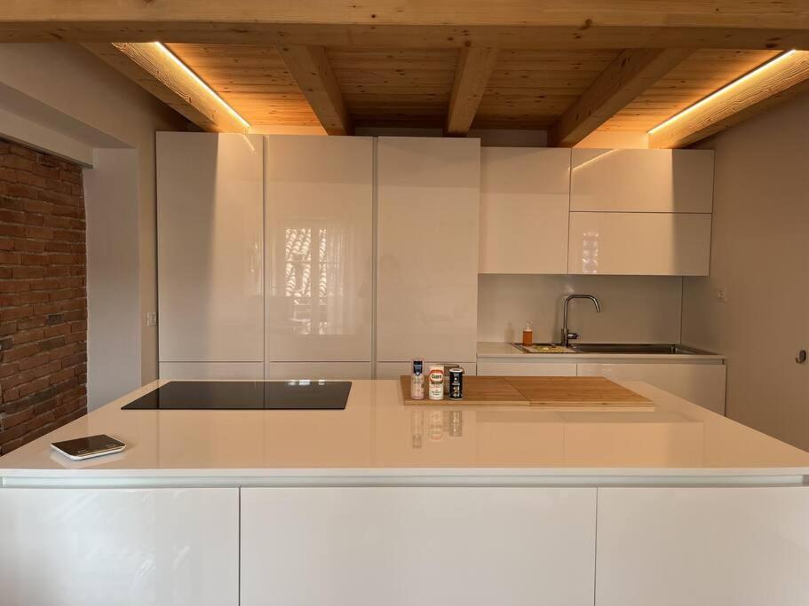 La Piccola Casa Al Lago - Intera Casa Con 3 Camere E 2 Box Salo Exterior photo